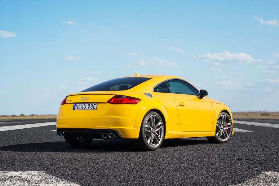  Audi TTS Coupe (8S) 2015 года  (AU) (фото 7 из 19)